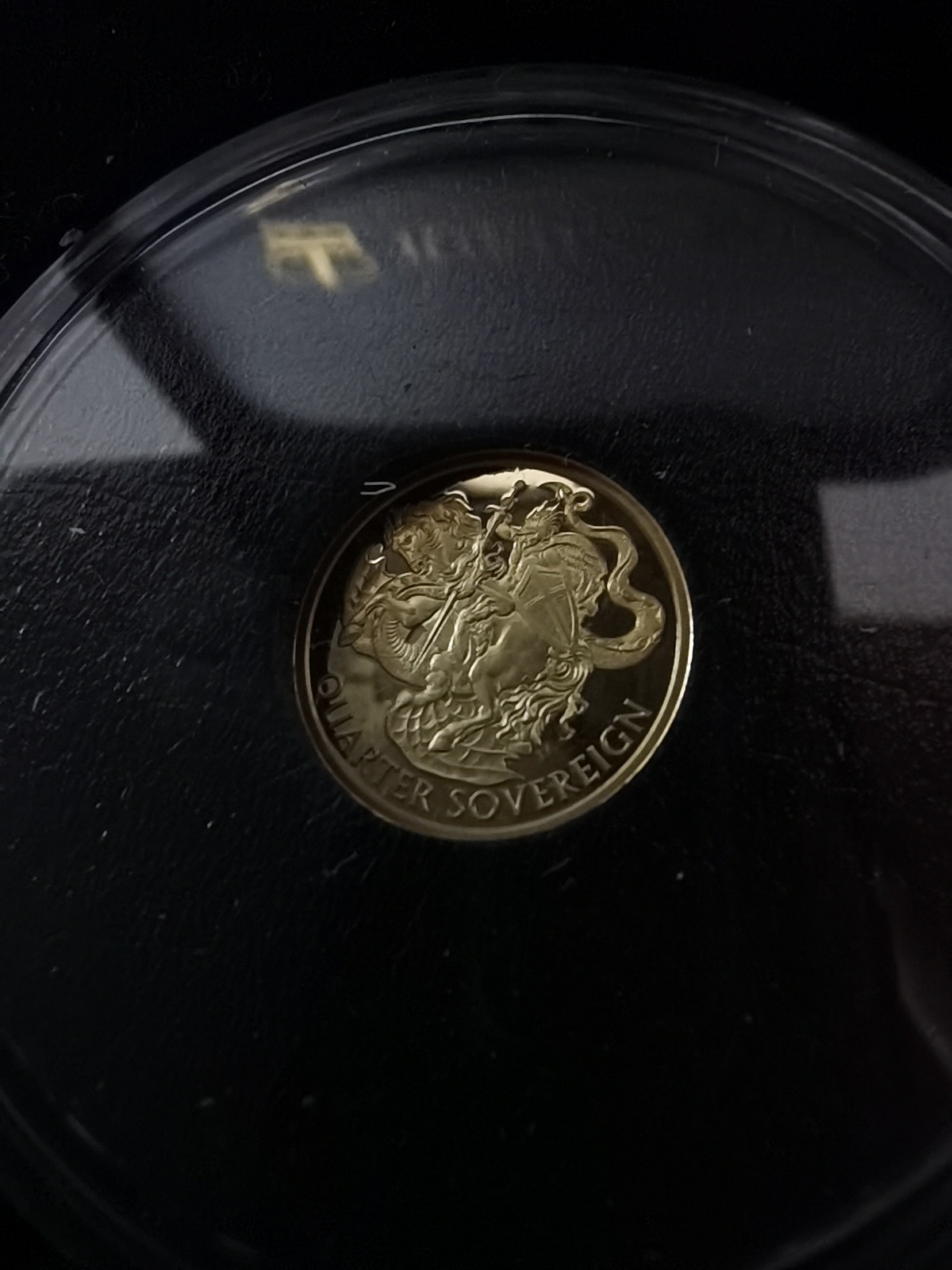 Quarter Gold Sovereign in box - Image 2 of 3