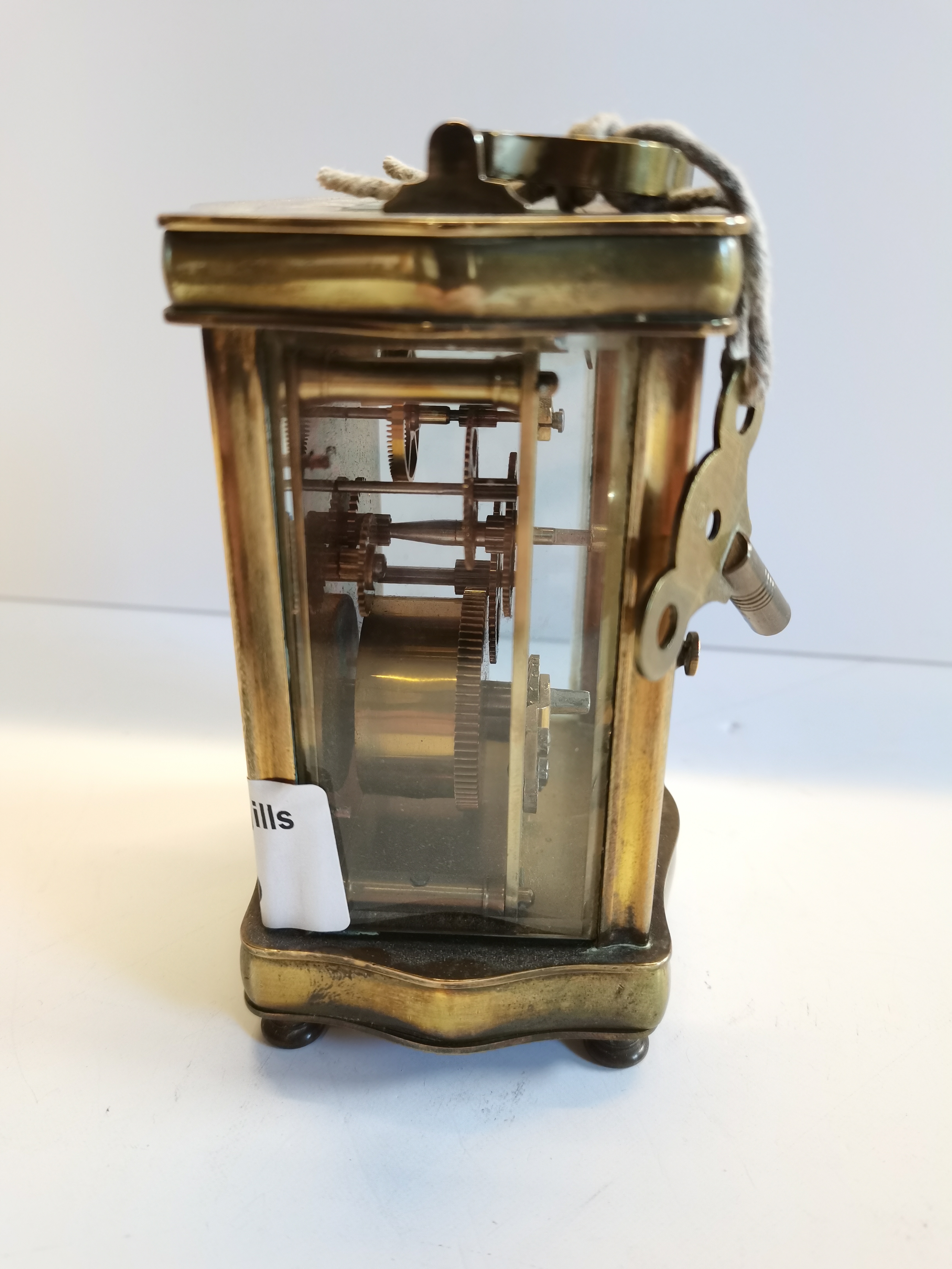 Small Brass carriage clock with key 7.5cm x 12cm - Image 2 of 2