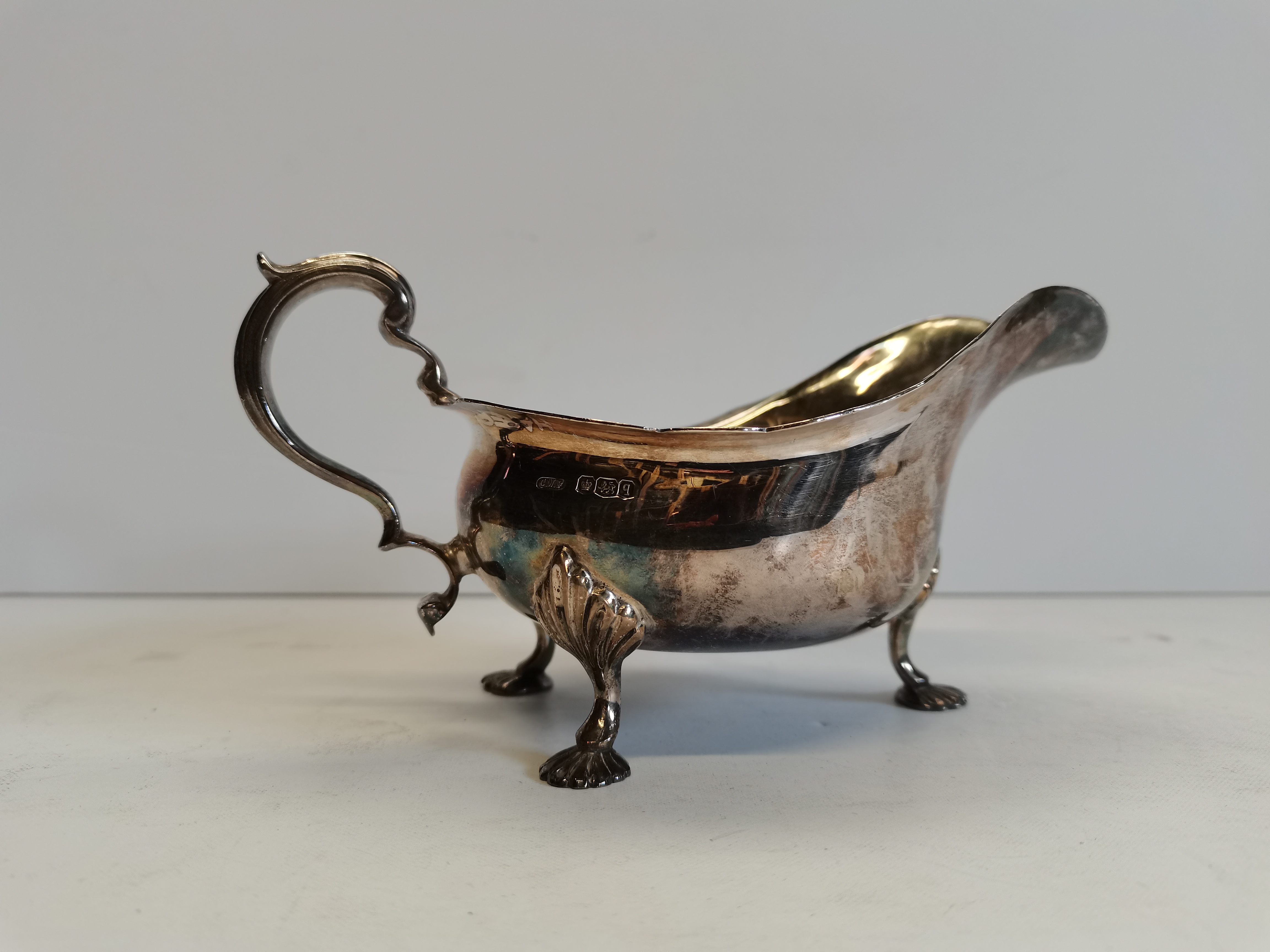 Sheffield silver gravy boat 285g - Image 2 of 2