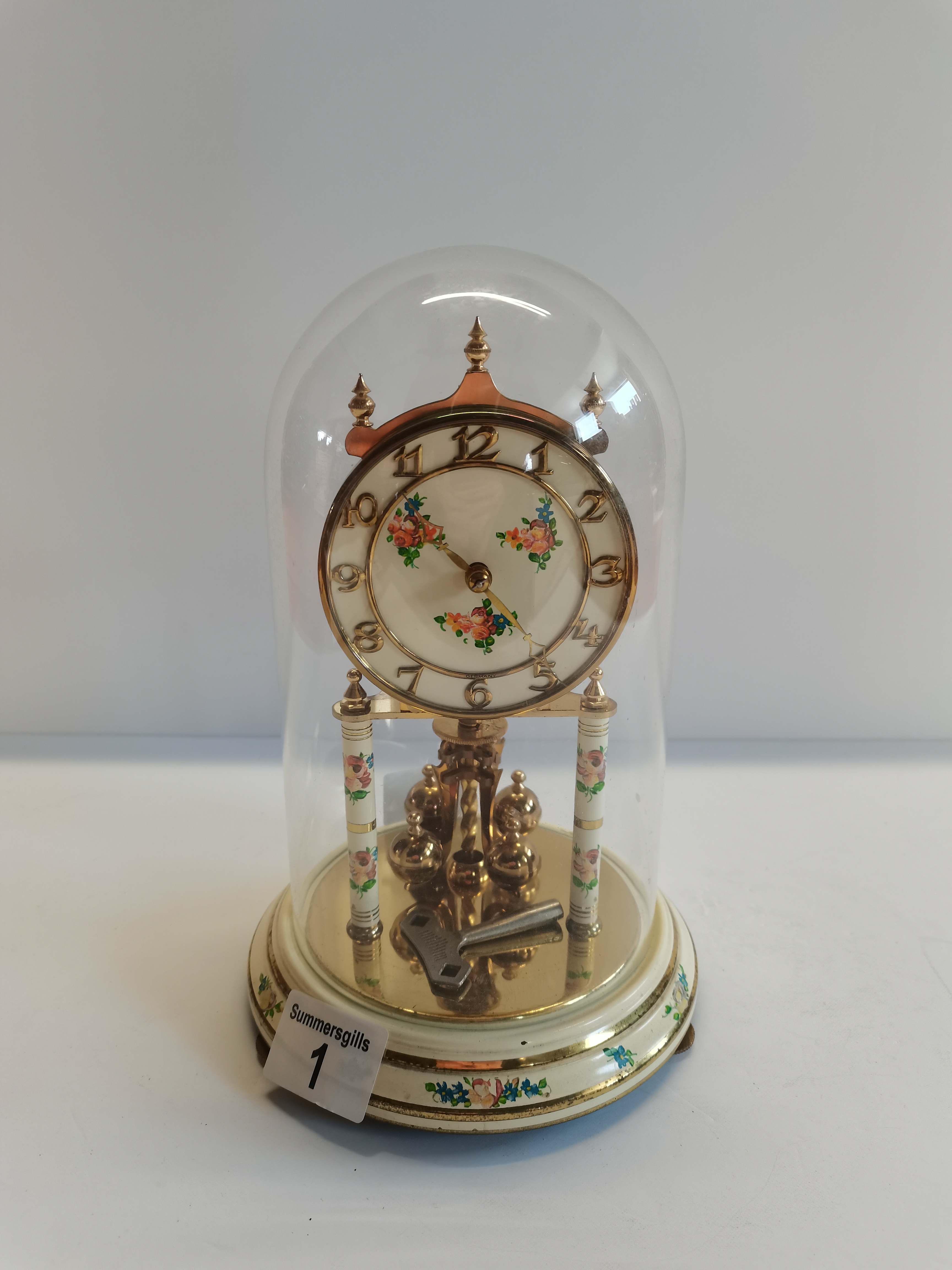 Glass dome clock with key - H23cm