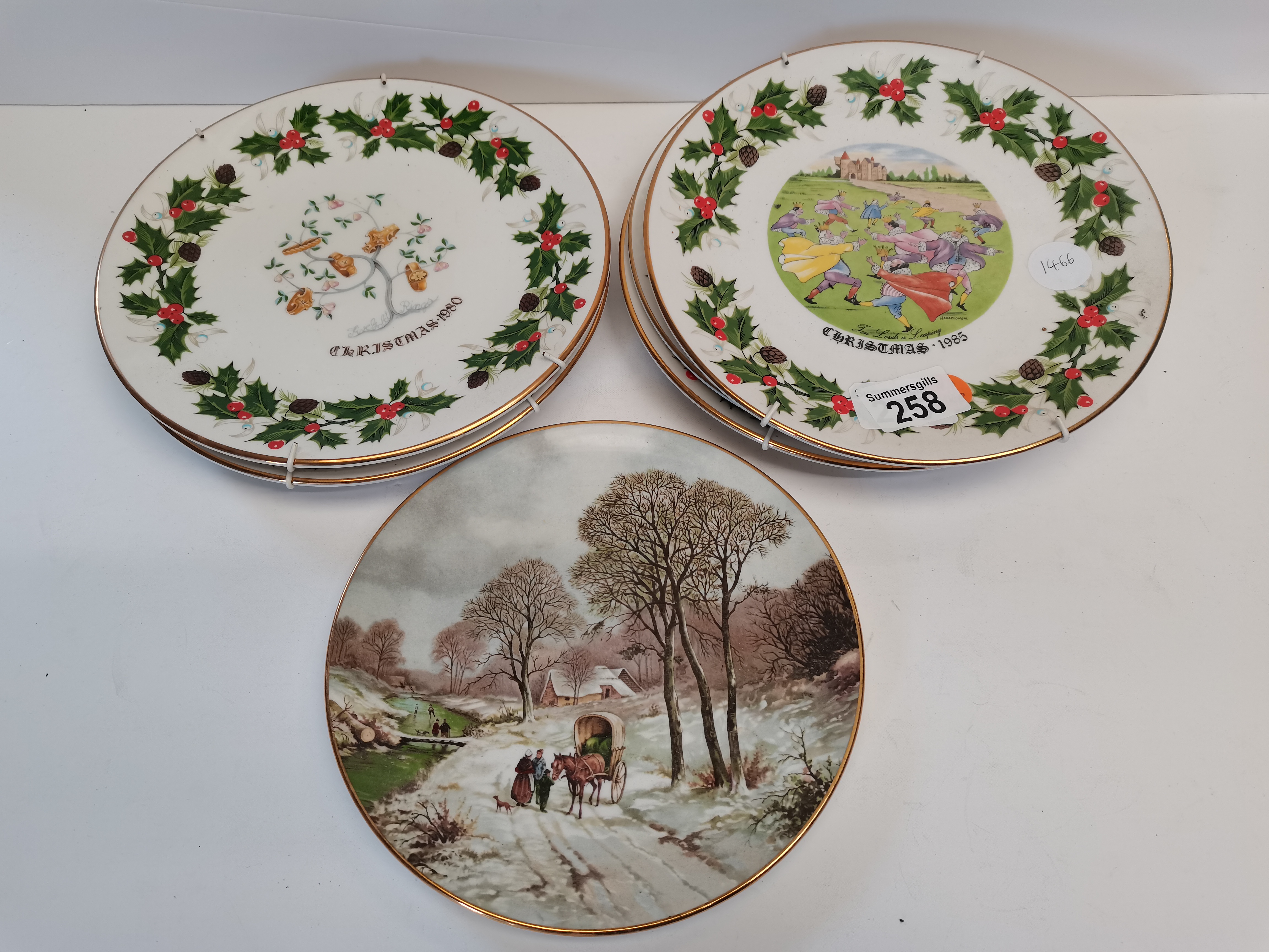 Royal Grafton - 'Twelve days of Christmas' 6 plates. - Image 2 of 2