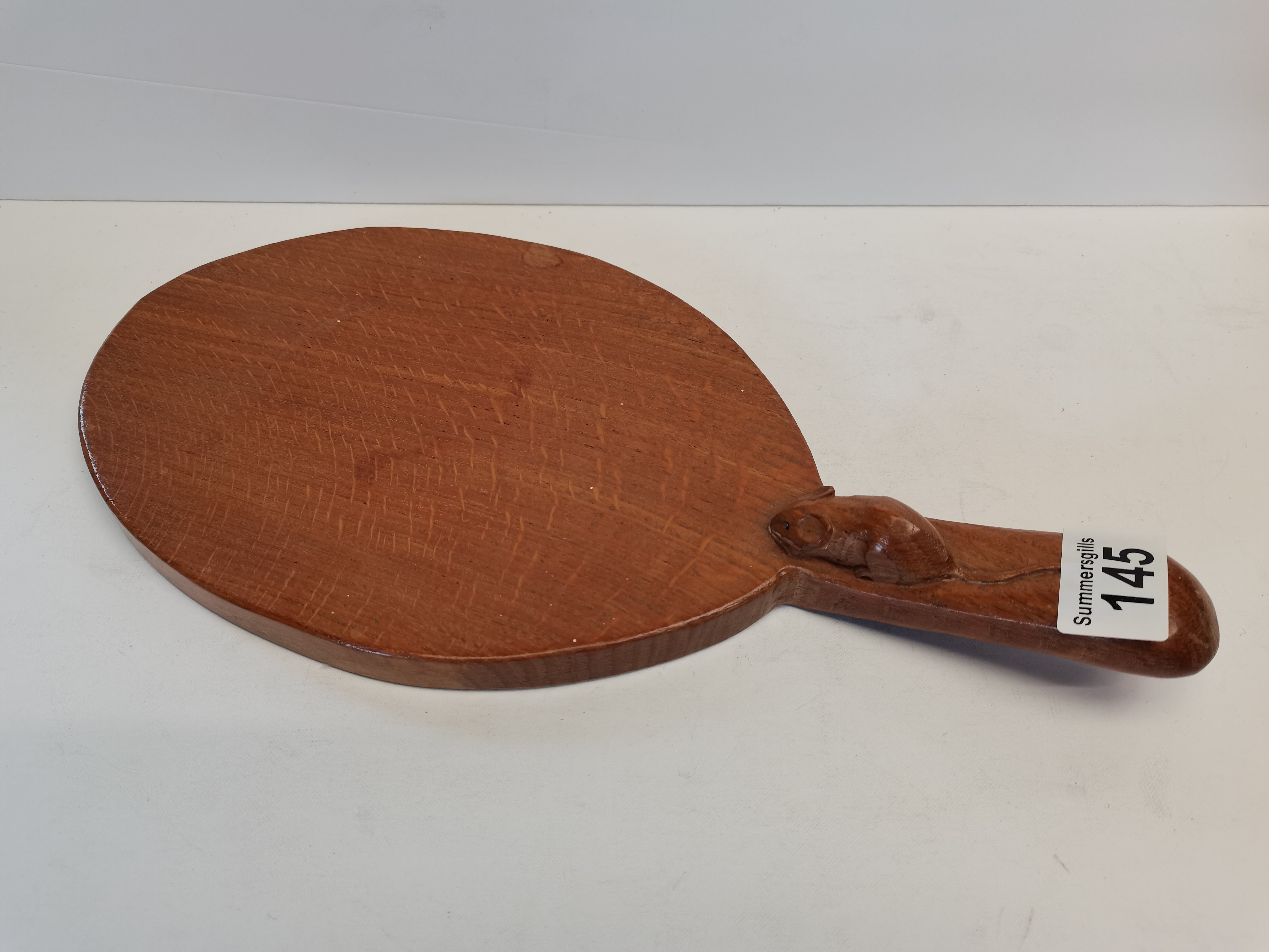 Mouseman Cheeseboard - excellent condition - Image 2 of 2