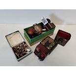Vintage ring boxes, various dress buttons and cufflinks