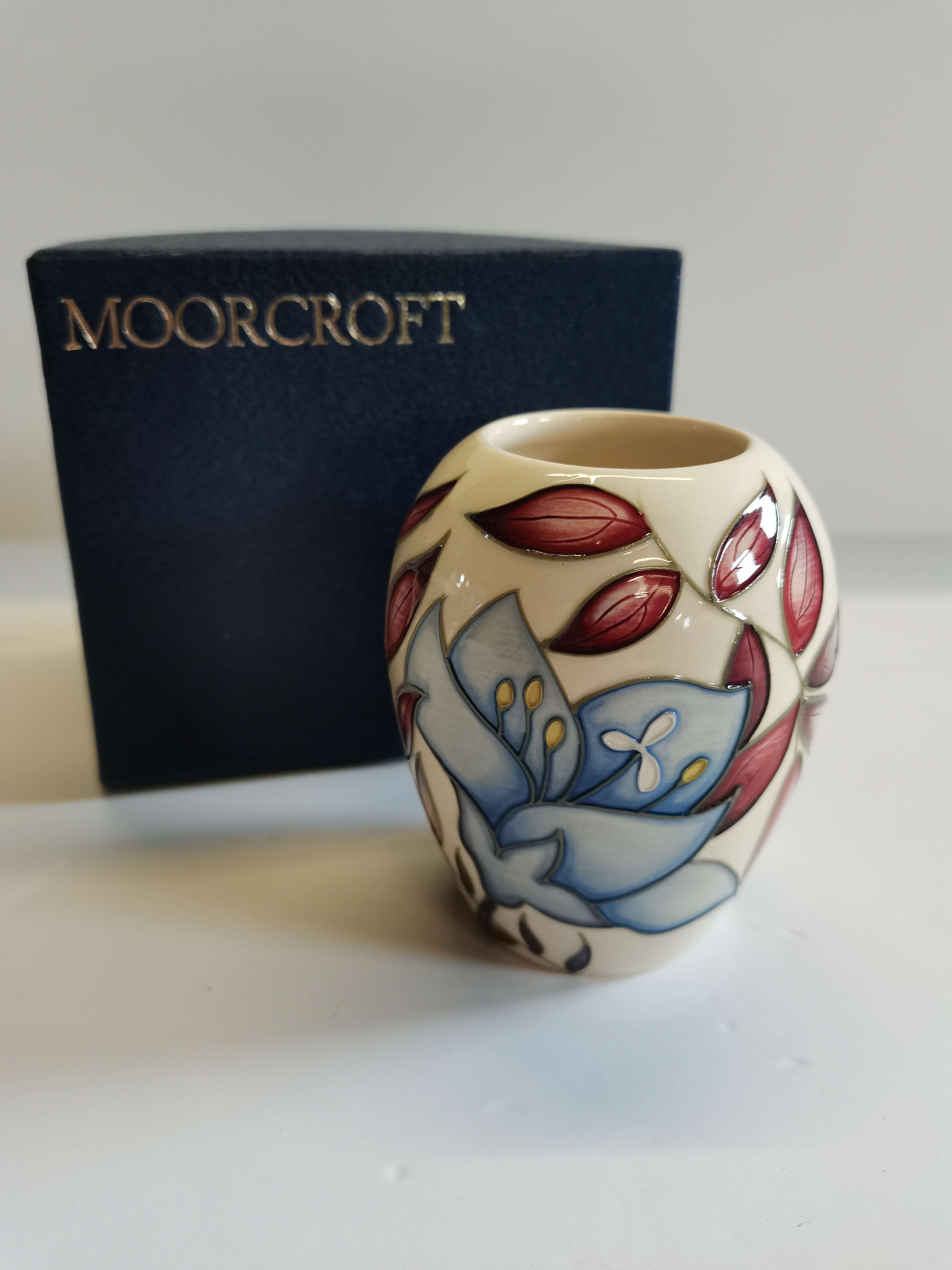 Moorcroft Jacobs Ladder Vase designed by Alicia Amison Hx9.5cm excellent condition with box - Image 2 of 3