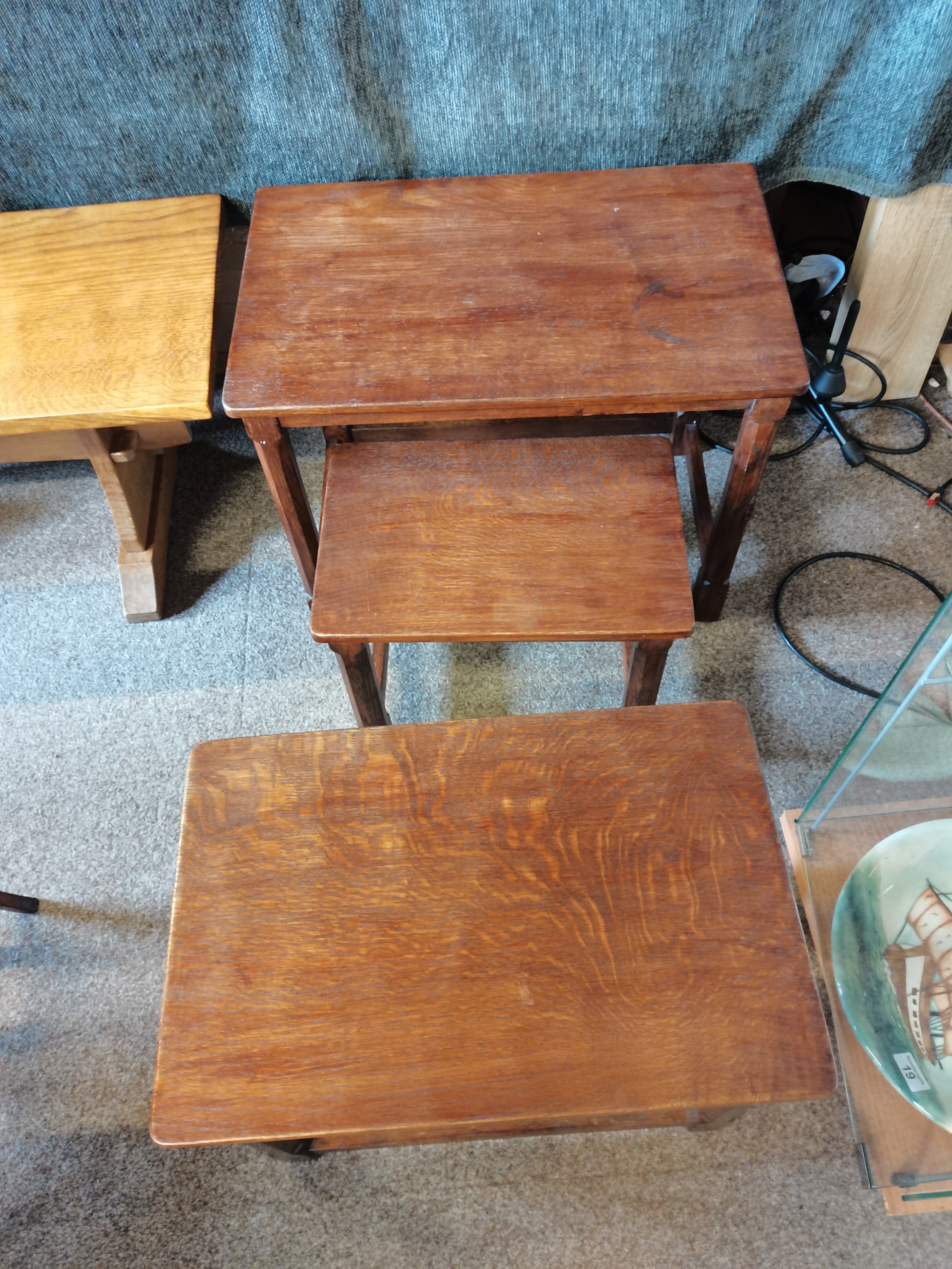 Mouseman nest of tables - Image 2 of 2