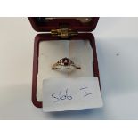 9ct gold ring with red and white stones 2 grams size L
