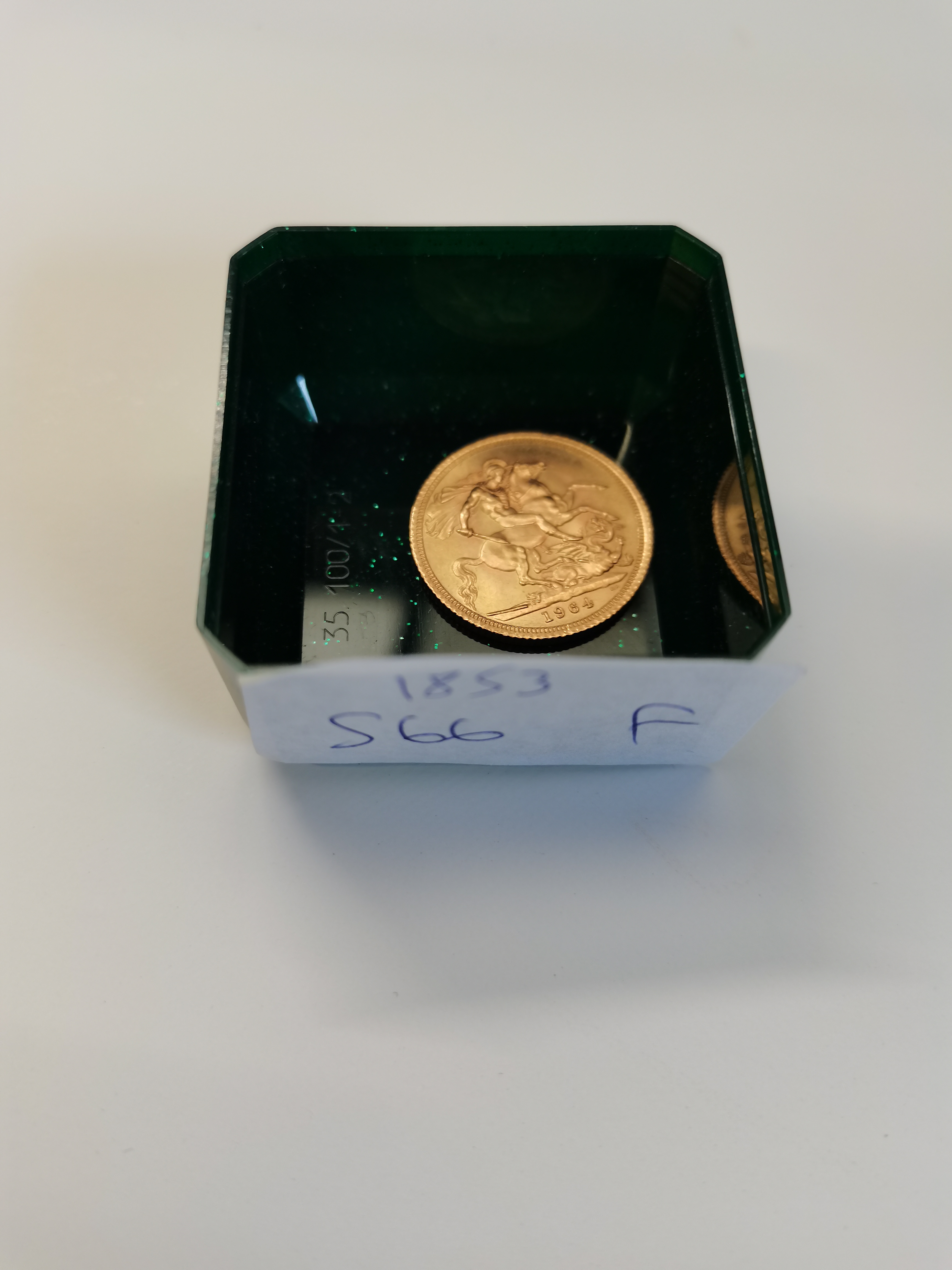 Gold Sovereign 6 grams 1964