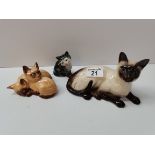 Royal Doulton Large Siamese cat sitting 1559 plus Beswick two Siamese cats sitting together 1296,