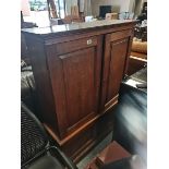 Wood office pigeonhole cupboard with doors