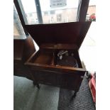 Gilbert & Co Sheffield Vintage record player