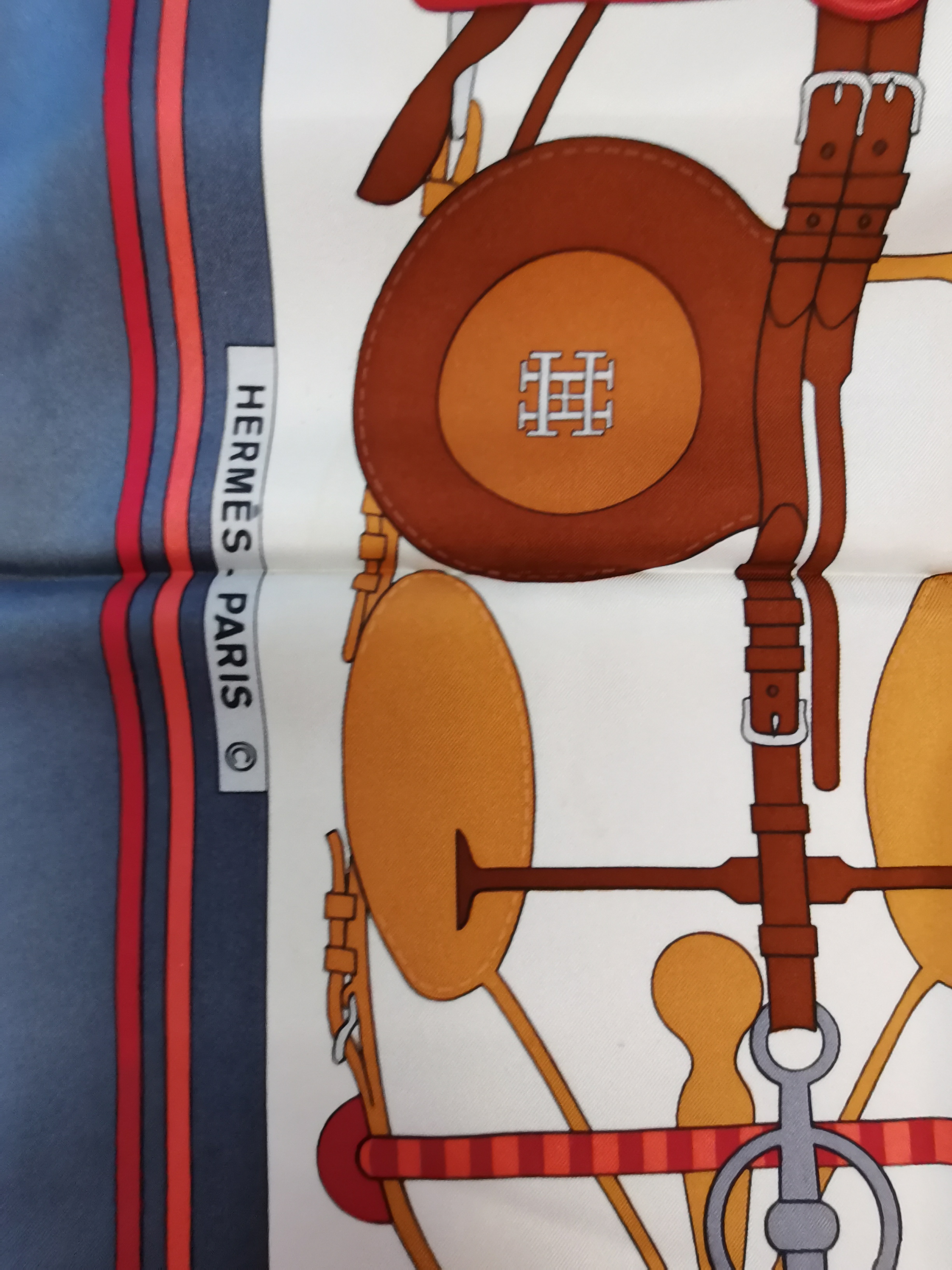 Genuine Hermes 100% silk scarf. Rare Hermes vintage silk scarf in very good condition. - Image 5 of 5