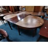 2 leaf extending dining table