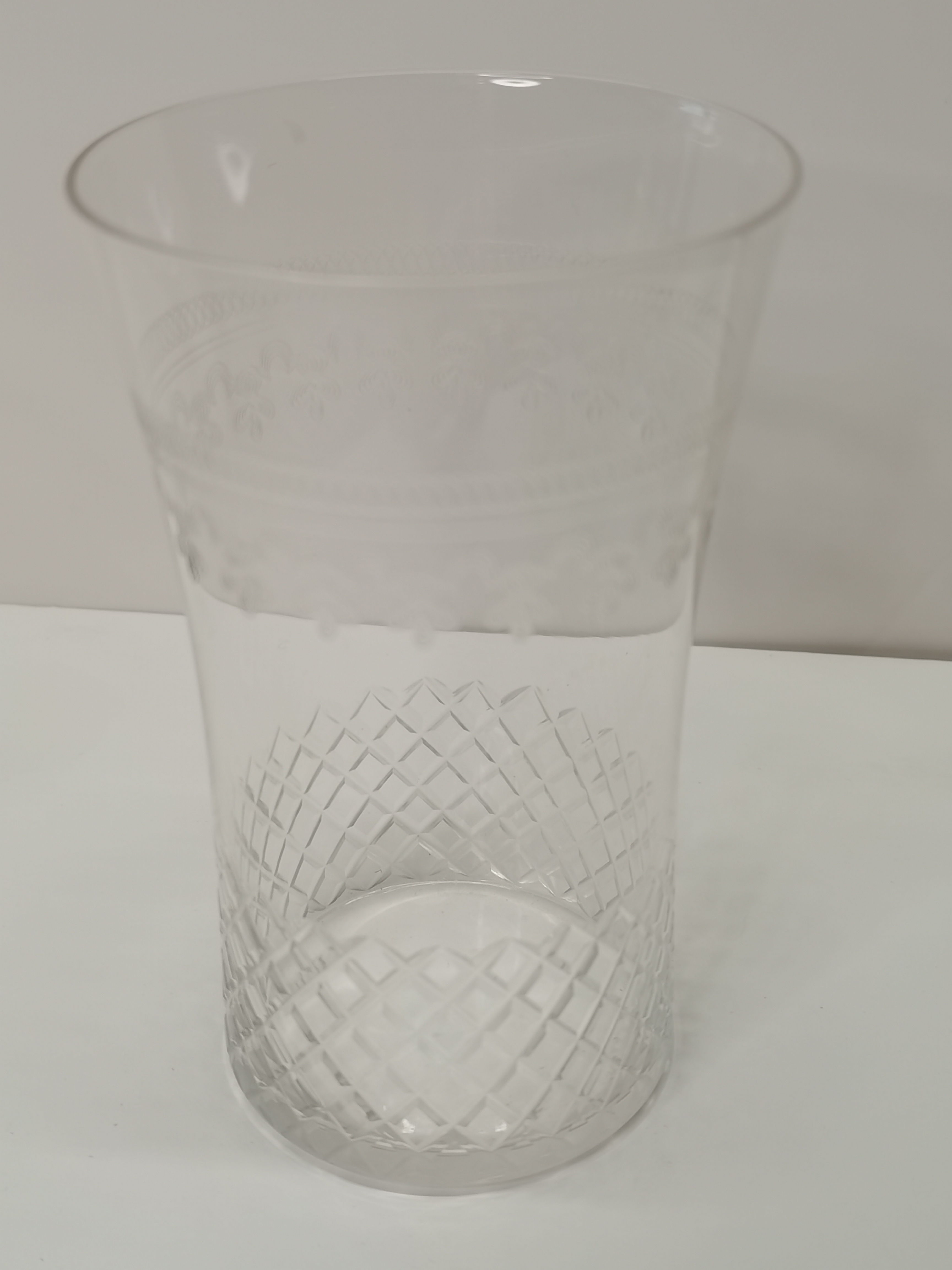 x6 large and x6 small Vintage Pall Mall fine etched crystal water tumblers - Image 2 of 2