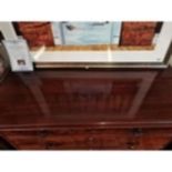 Beautiful mahogany chest of 5 drawers. Brass key holes. Lovely condition. w 112 cm h 124 cm