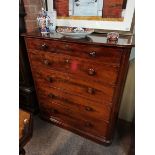 Bow fronted mahogany 4 high chest of drawers.