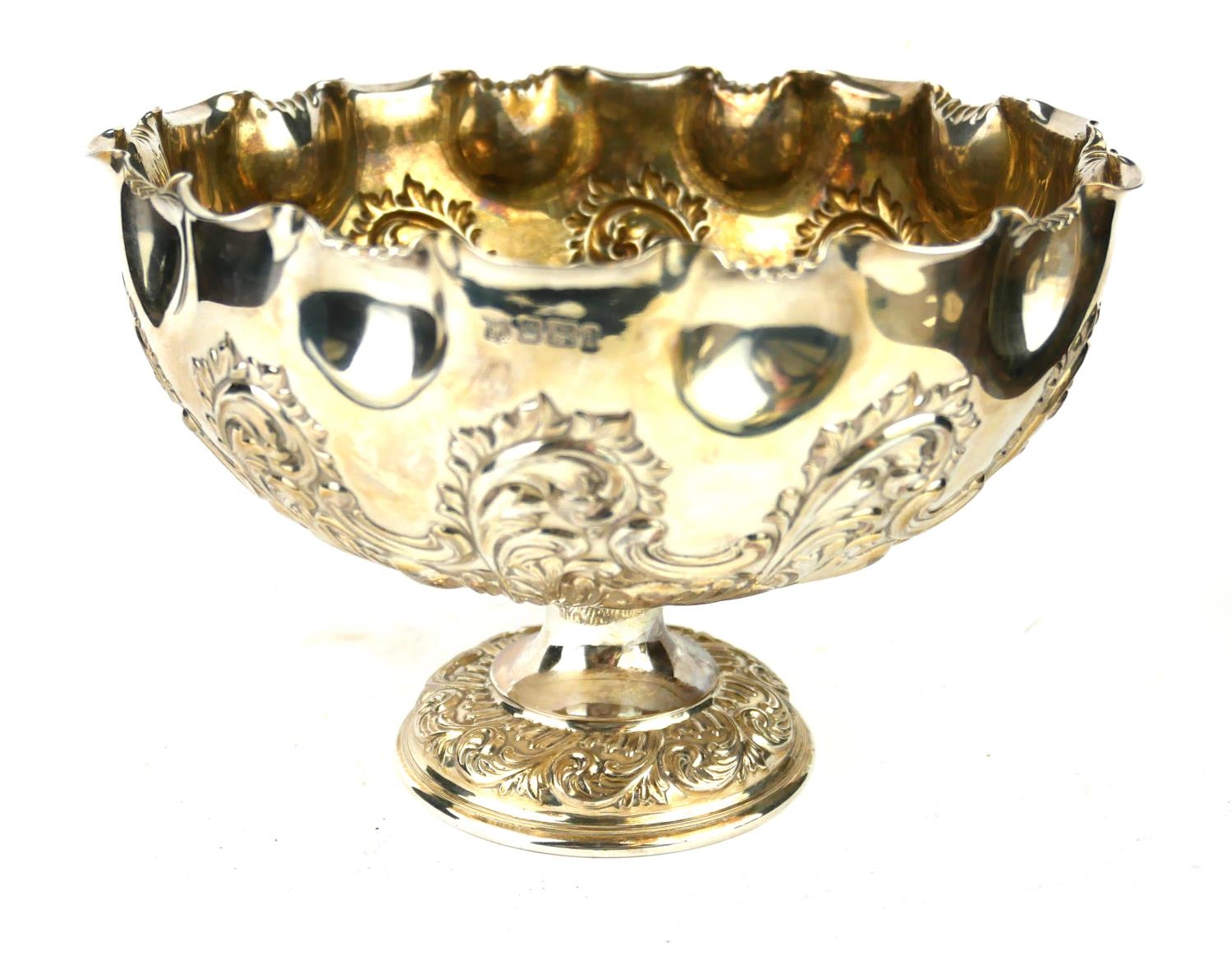 AN EDWARDIAN SILVER PEDESTAL BOWL Having a scrolled edge and embossed fluted decoration, - Image 3 of 7