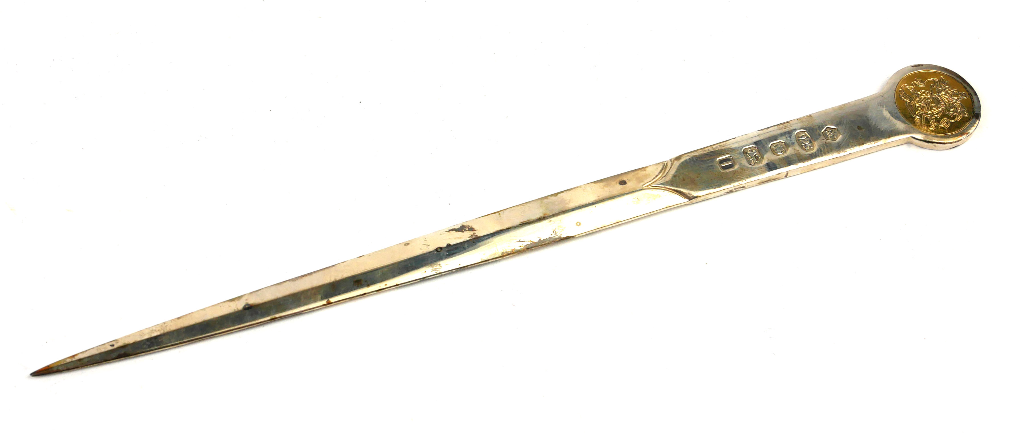 RICHARD JARVIS, SILVER GILT COMMEMORATIVE LETTER OPENER/PAPER KNIFE Having an embossed family