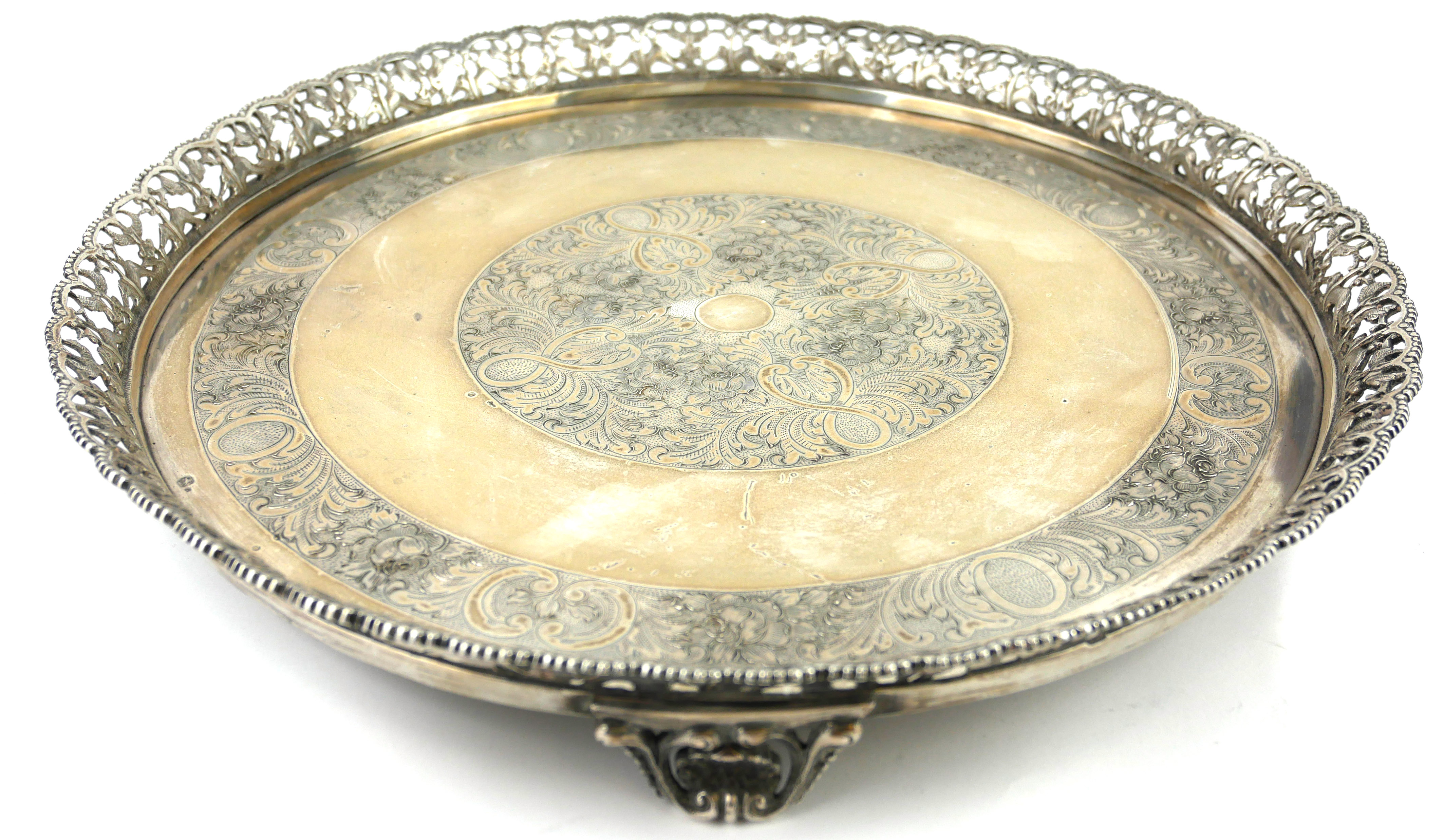 AN EARLY 20TH CENTURY PORTUGUESE SILVER GILT CIRCULAR SALVER Having a pierced gallery decorated with - Image 2 of 3