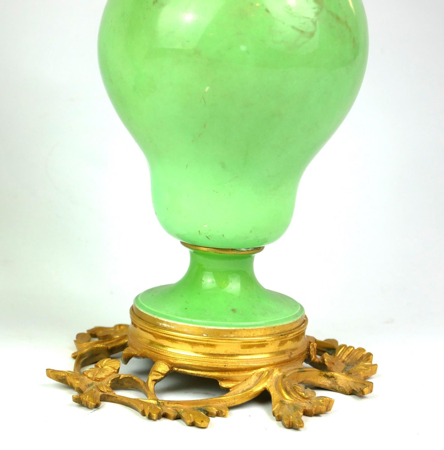 A PAIR OF HIGHLY DECORATIVE 19TH CENTURY (POSSIBLY FRENCH) TWIN HANDLED PORCELAIN APPLE GREEN