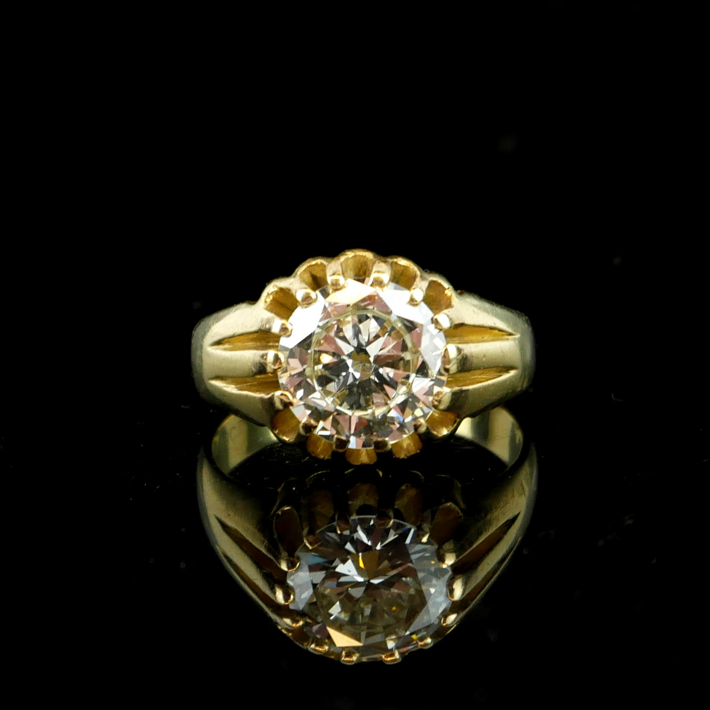 A VINTAGE 18CT GOLD 3.5CT SOLITAIRE DIAMOND GENT'S SIGNET RING The single round cut stone in a plain - Bild 2 aus 7