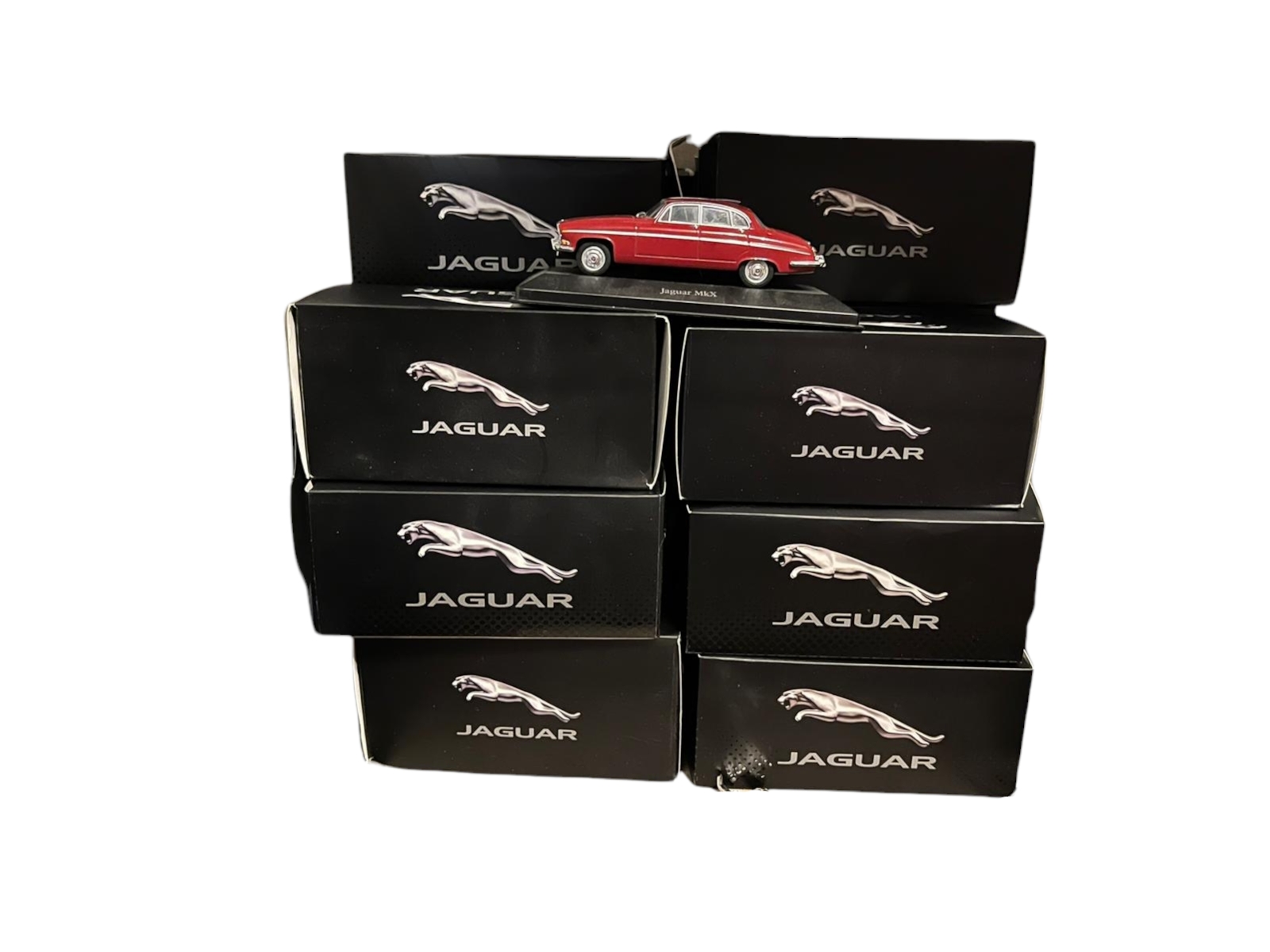 DIECAST, ATLAS EDITION, A COLLECTION OF TWENTY-FOUR VARIOUS BOXED MODELS OF JAGUAR CARS Including