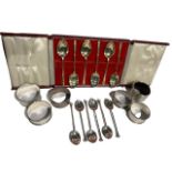 A COLLECTION OF SILVER ITEMS TO INCLUDE A BOXED SET OF TURNER & SIMPSON SILVER TEASPOONS, assayed