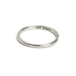AN EARLY 20TH CENTURY PLAIN PLATINUM WEDDING RING. (approx 3g, size O) Condition: good