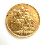 A VICTORIAN 22CT GOLD FULL SOVEREIGN COIN, DATED 1901 With older Queen Victoria portrait and