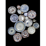 A GOOD MIXED COLLECTION OF MID VICTORIAN PORCELAIN AND STONEWARE TRANSFER PRINTED DINNER PLATES To