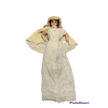 ARMAND MARSEILLE, AN EARLY 20TH CENTURY GERMAN BISQUE DOLL Dressed in gown and headdress, 370