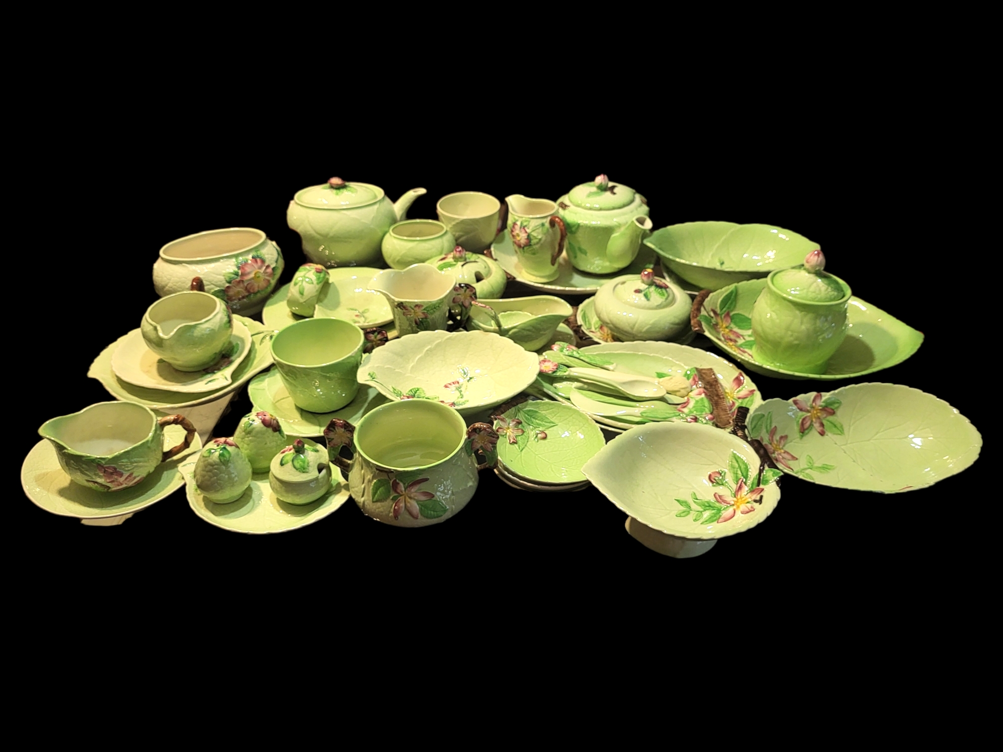 CARLTON WARE, A LARGE COLLECTION OF VARIOUS ITEMS To include a large collection of various items