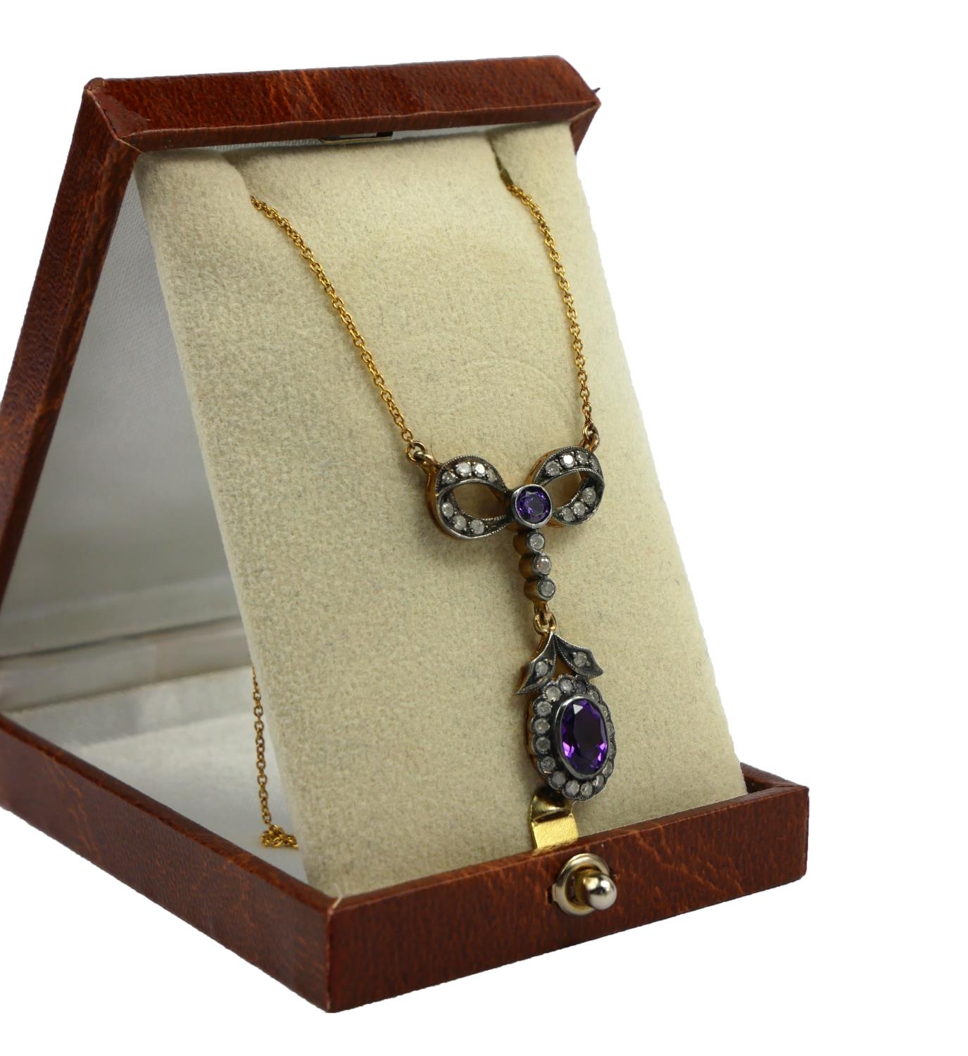 A BOW STYLE NECKLACE SET WITH AMETHYSTS AND DIAMONDS, Boxed. - Image 3 of 3