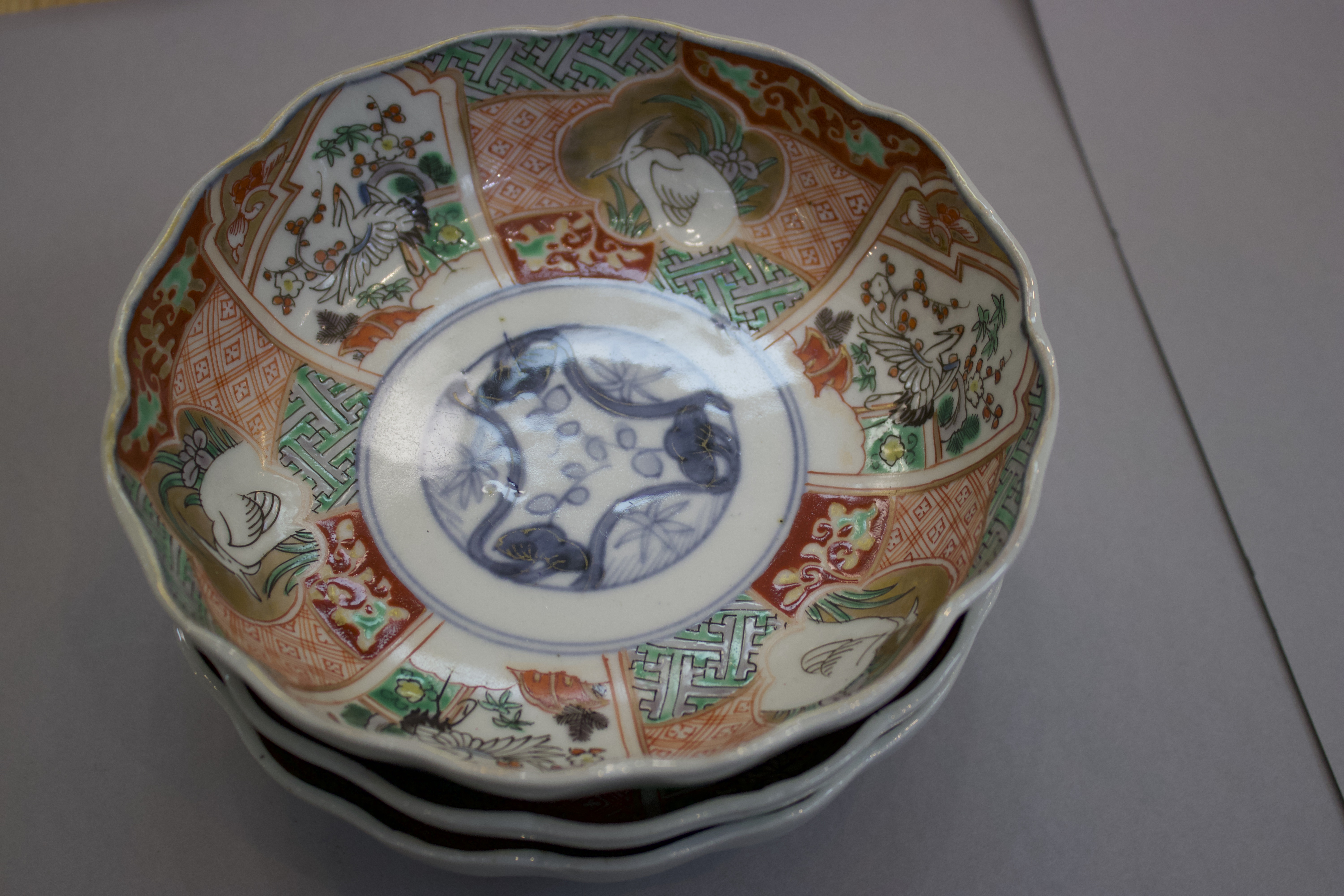 A small collection of Japanese Imari, 19th/20th century. The smallest W: 8.5cm, the largest W: 36. - Image 8 of 17