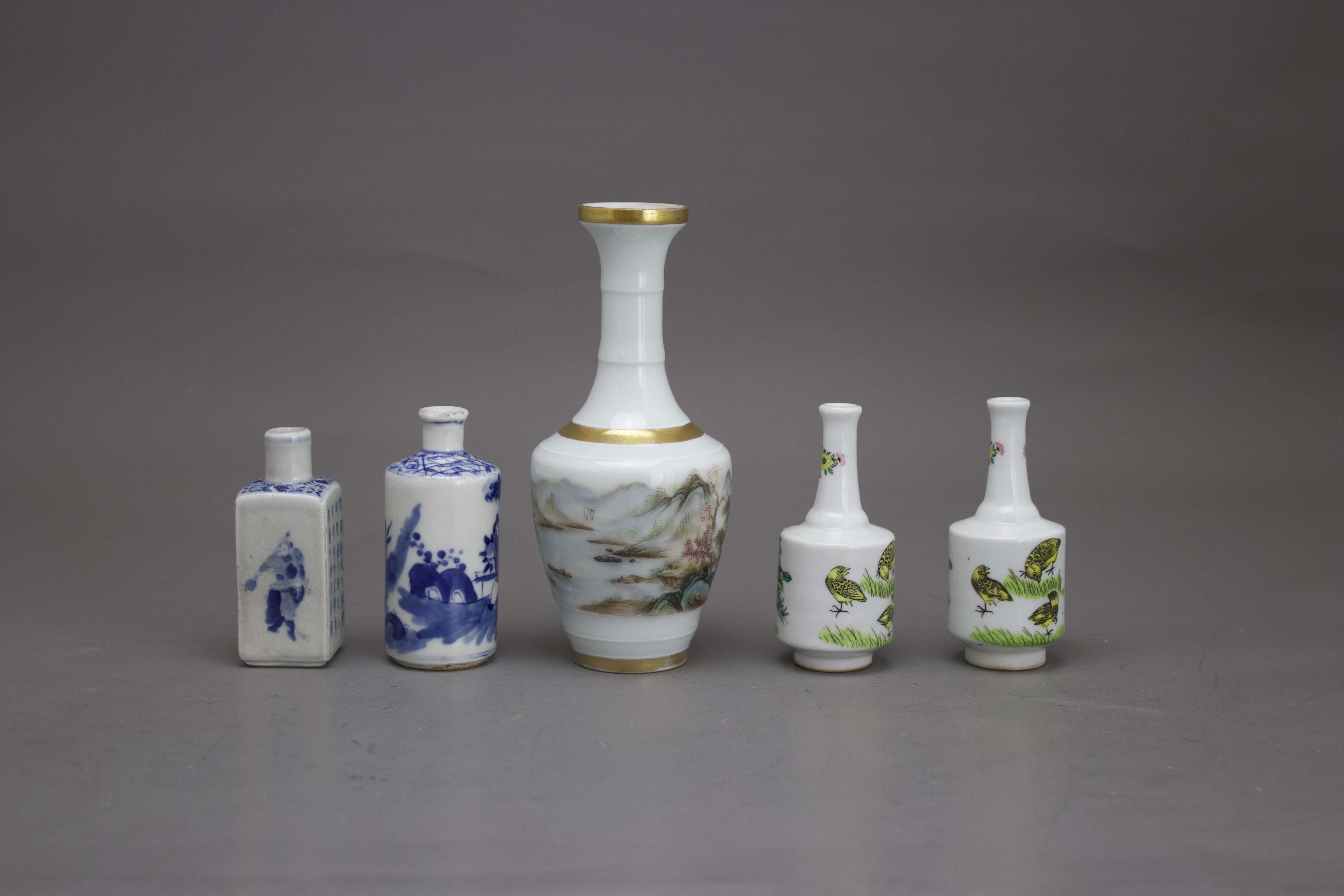 A group of five vases, 20th century H: 8.5 - 16.5 cms Including three enamelled vases and two blue - Image 3 of 5