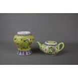 Two Chinese porcelain pieces, 20th C. H: 9 and 12cm The decorative teapot has the Chinese