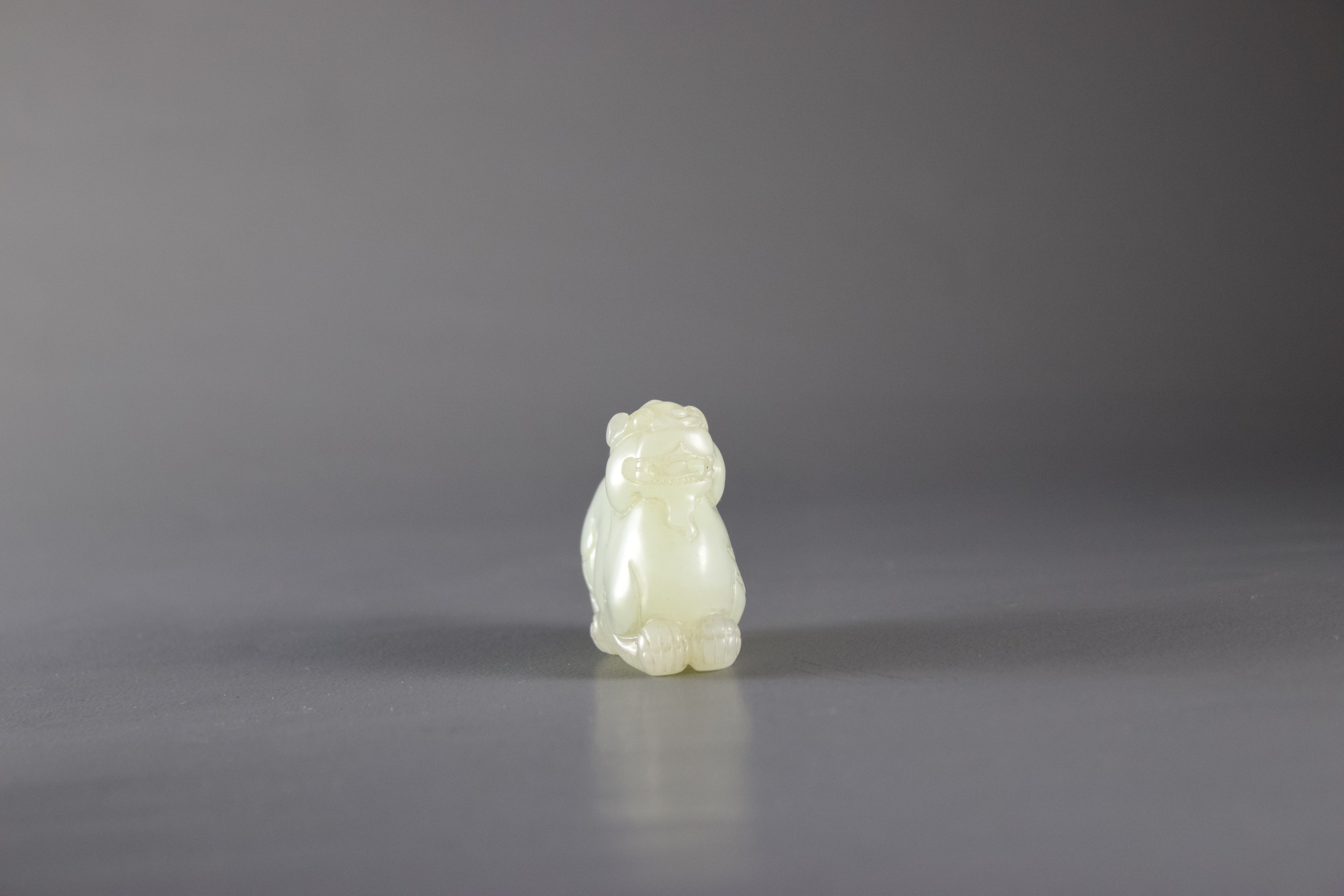 A Jade Qilin Pendant, Qing Dynasty or laterL: 4.5cm A Jade Qilin Pendant, Qing dynasty or later Well - Image 3 of 6