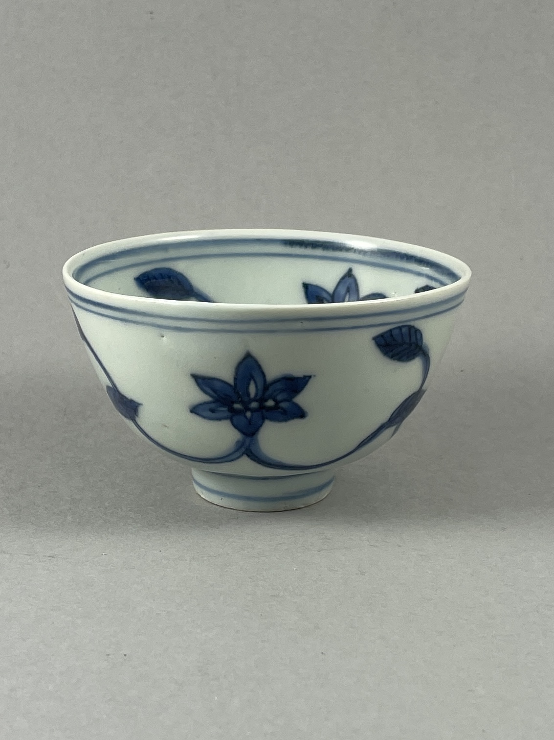 A blue and white Bowl, late Ming DynastyW: 9.5cm A blue and white Bowl, late Ming dynasty well - Image 5 of 5