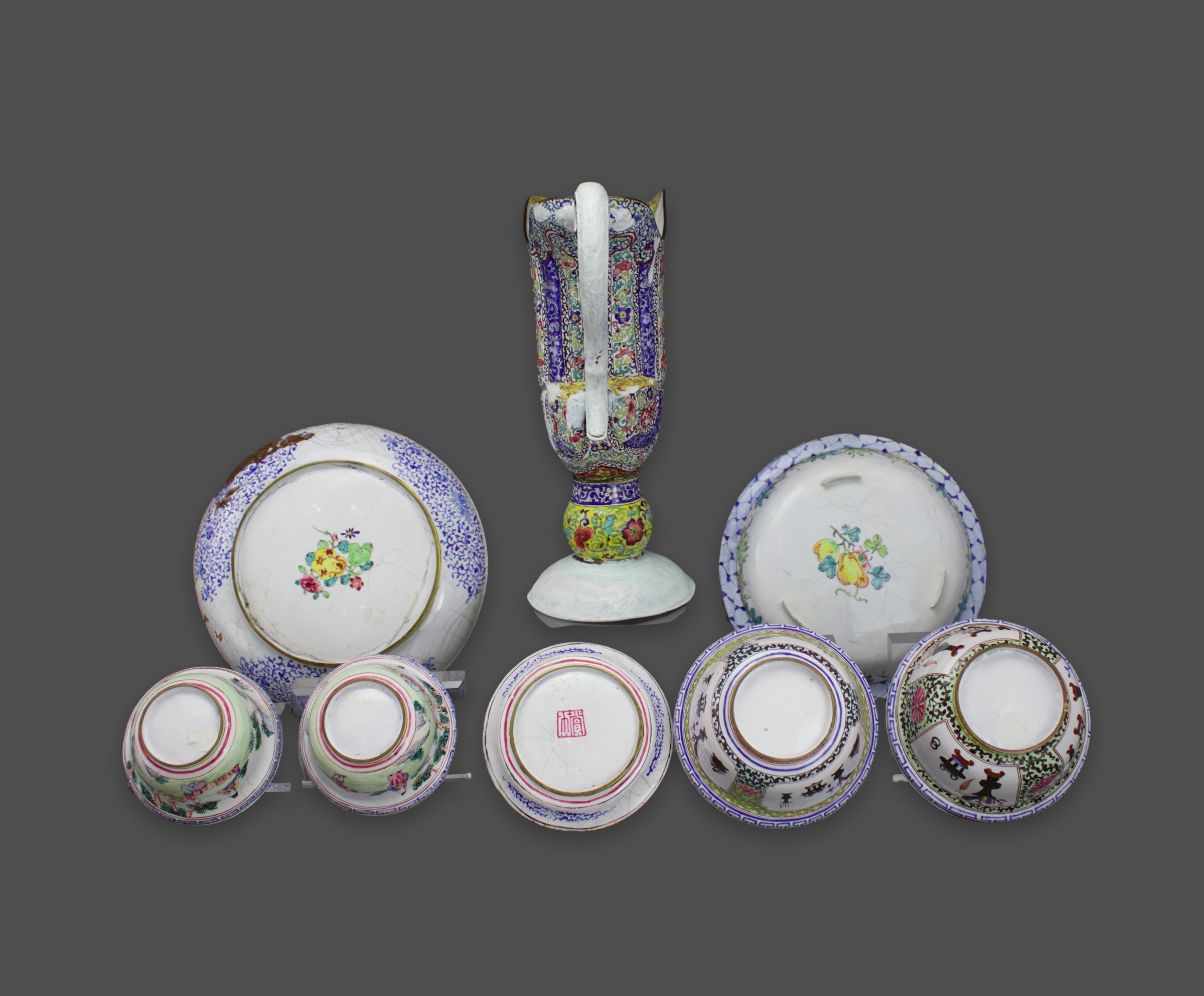 An interesting collection of Canton Enamel, 18th century the ewer H: 28 cm comprising two dishes, - Image 3 of 6