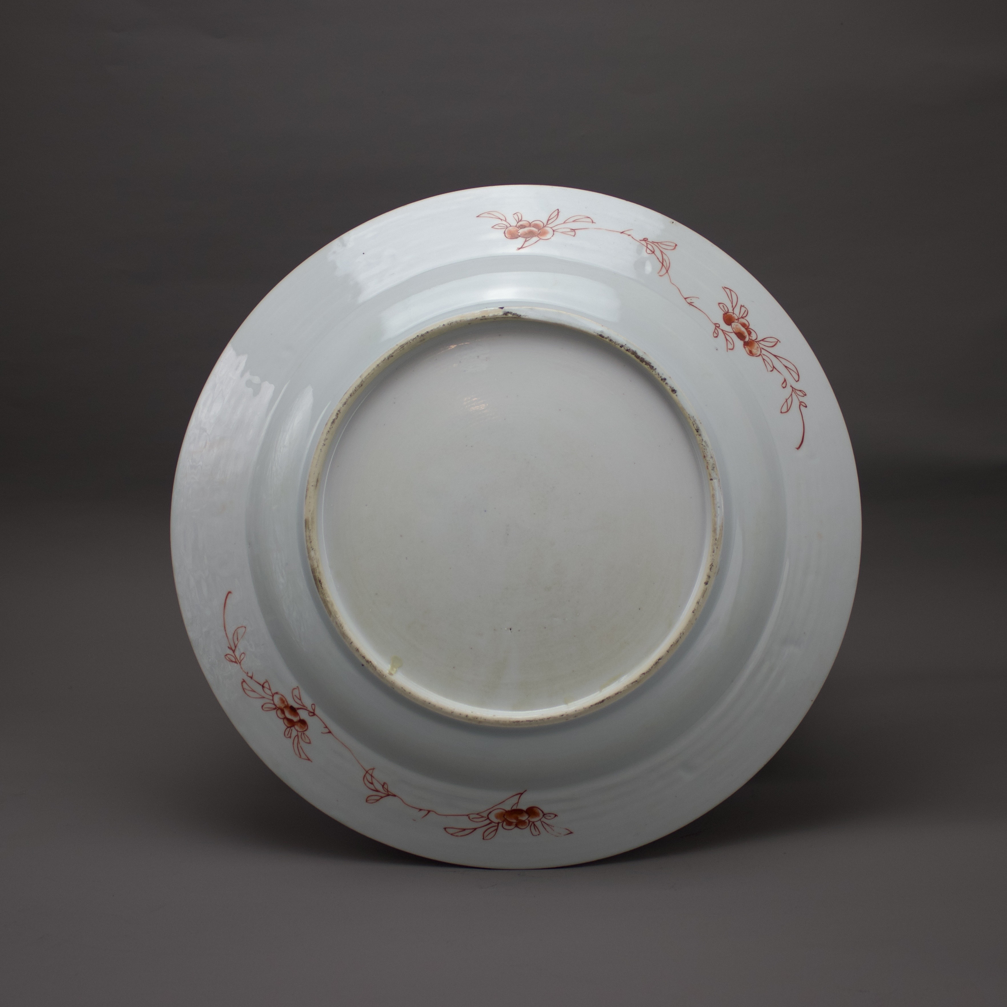 A 'Verte Imari' Dish, Kangxi Period, Qing DynastyW: 34.5cm A 'Verte Imari' Dish, Kangxi the centre - Image 3 of 6