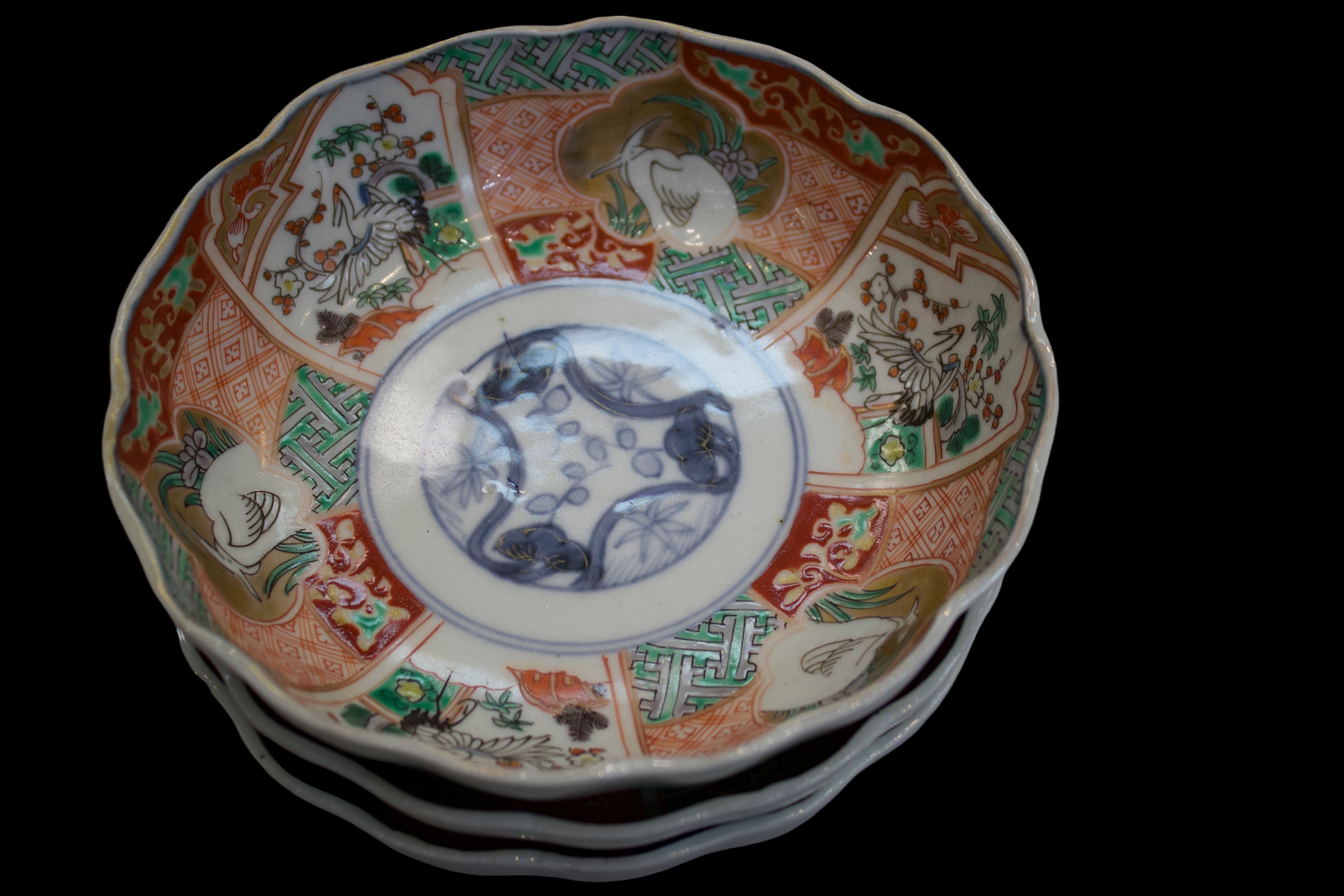 A small collection of Japanese Imari, 19th/20th century. The smallest W: 8.5cm, the largest W: 36. - Image 5 of 17