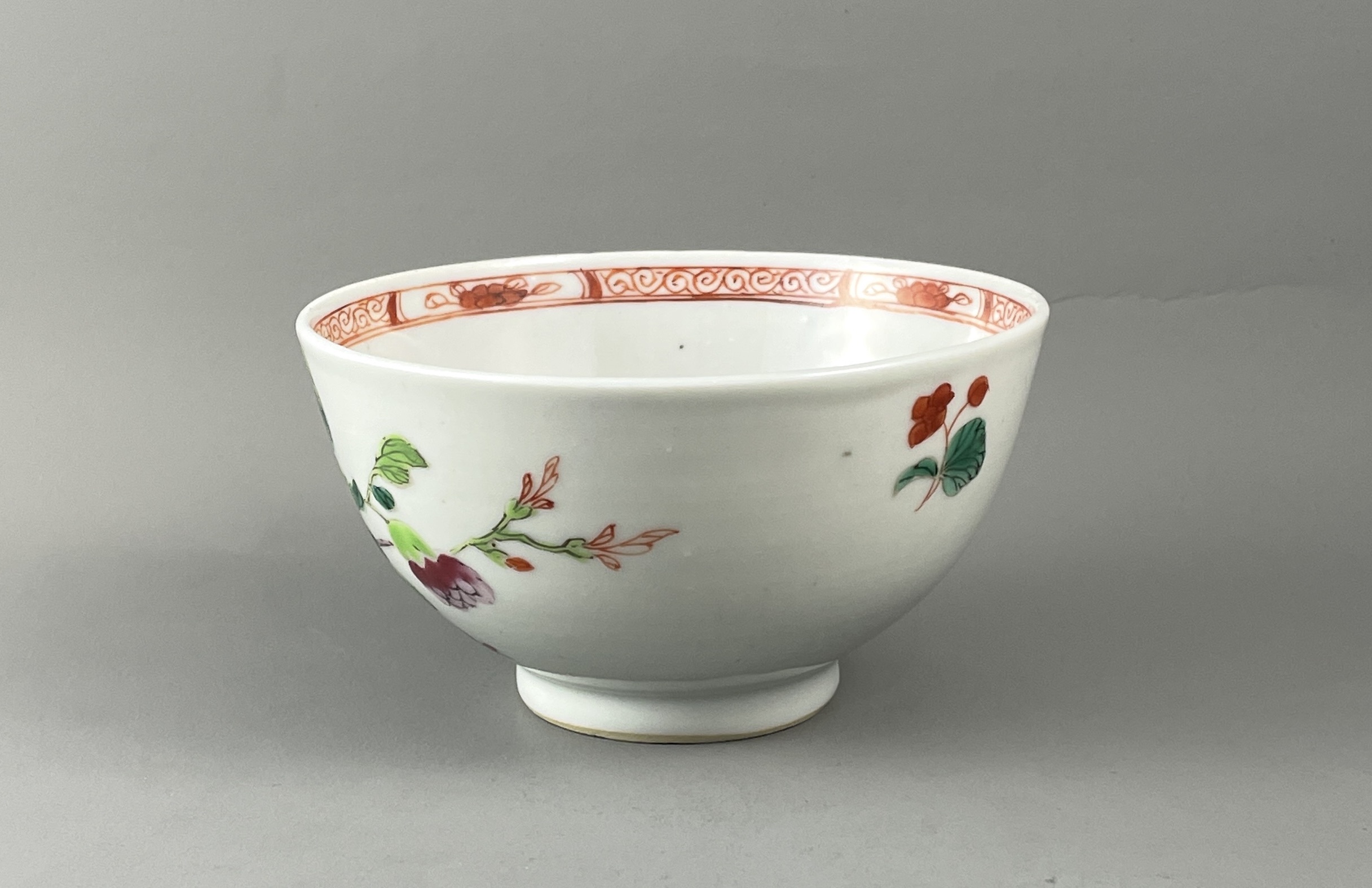 A 'famille rose' Bowl, Qianlong Period, Qing Dynasty, and a 'Wu Shuang Pu' cup the bowl W: 11.2cm - Image 3 of 11