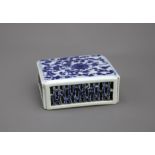 A blue and white Ming style Square Parfumiere W: 8.8cm