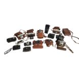 A LARGE COLLECTION OF EARLY 20TH CENTURY AND VINTAGE CAMERAS To include a Voigtlander Compur,