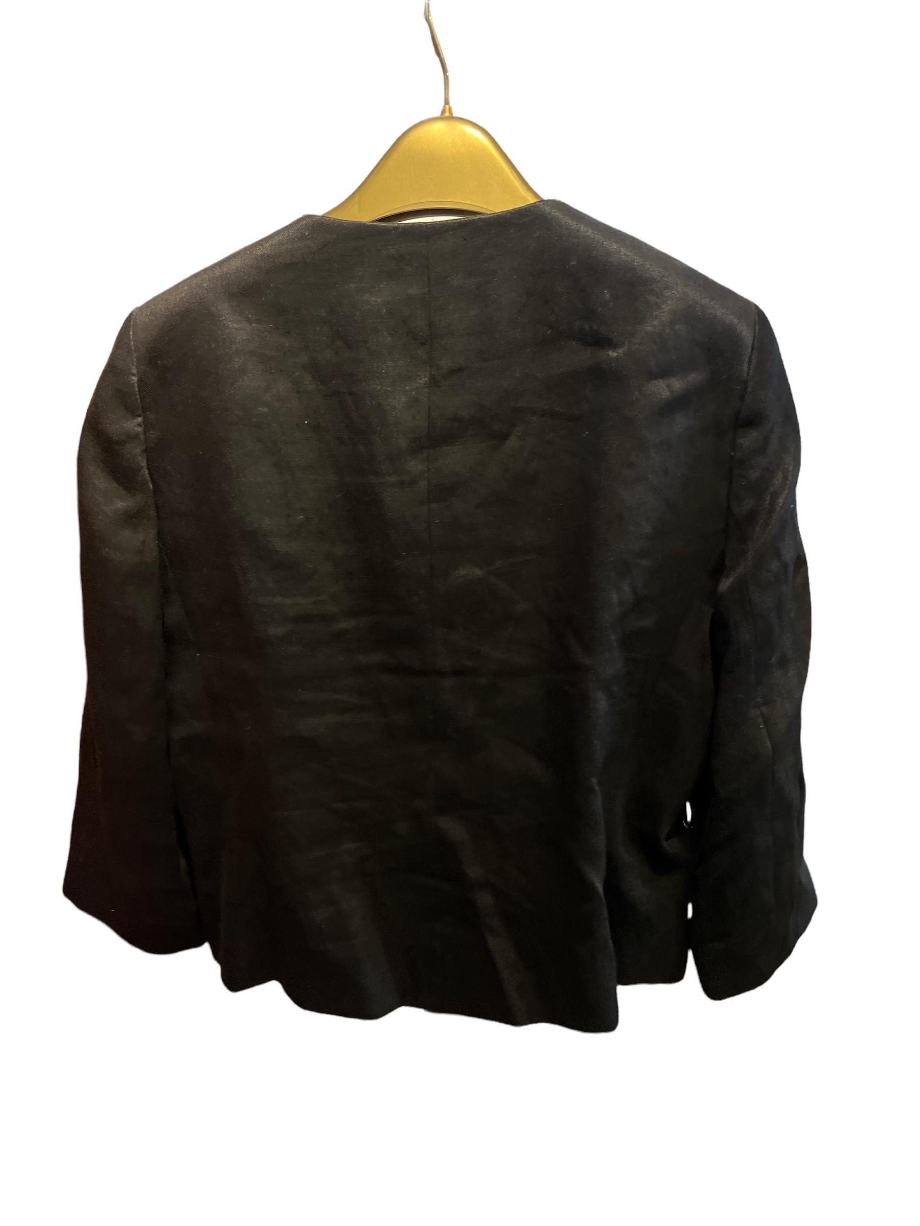 JAEGER, A BLACK SHIRT JACKET. (size 12) - Image 3 of 3