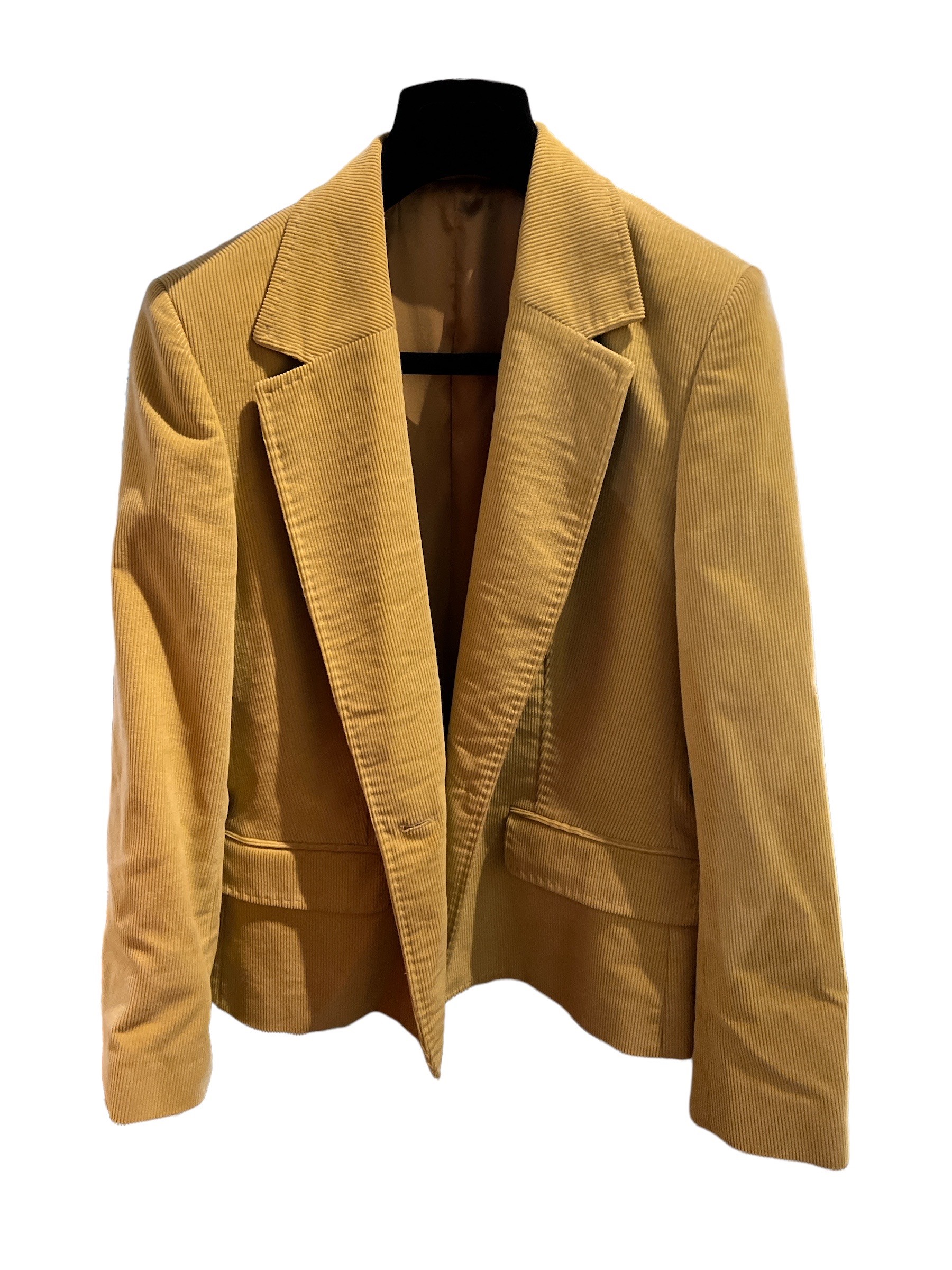 DAKS, A BEIGE SUIT JACKET. (size 12)