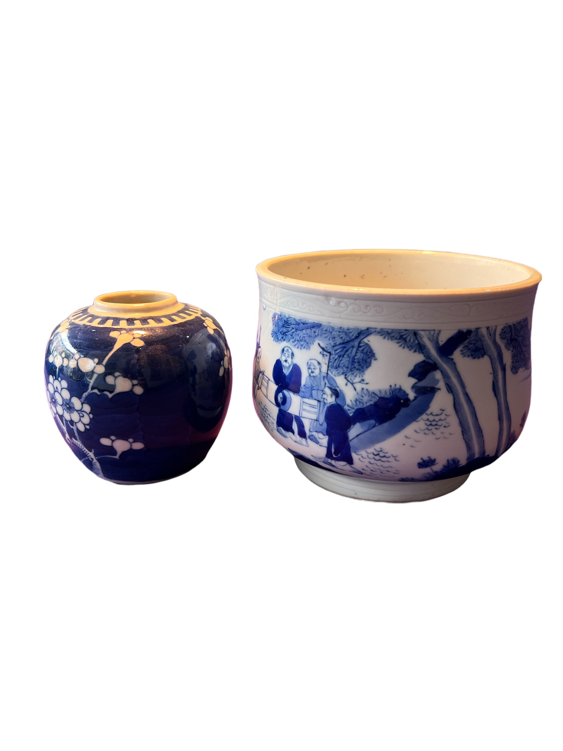 TWO CHINESE BLUE AND WHITE PORCELAIN ITEMS To include a censer shaped bowl, decorated with - Image 6 of 11