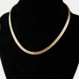 A 9CT GOLD DOUBLE BRAIDED HERRINGBONE LINK NECKLACE. (20g, 43.5cm)