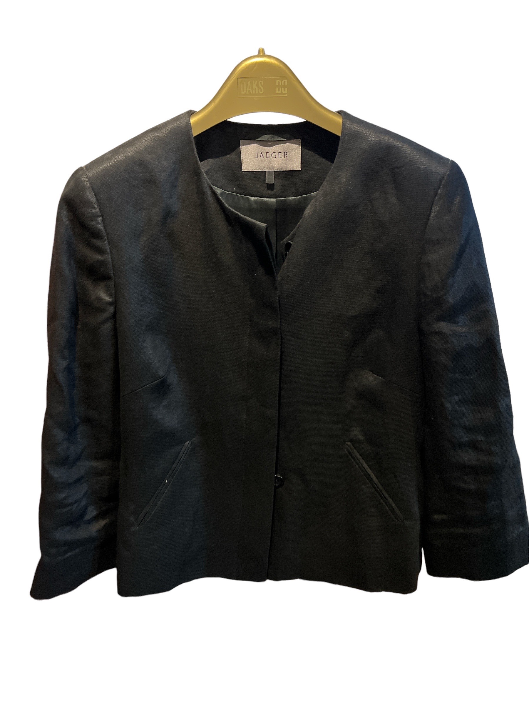 JAEGER, A BLACK SHIRT JACKET. (size 12)