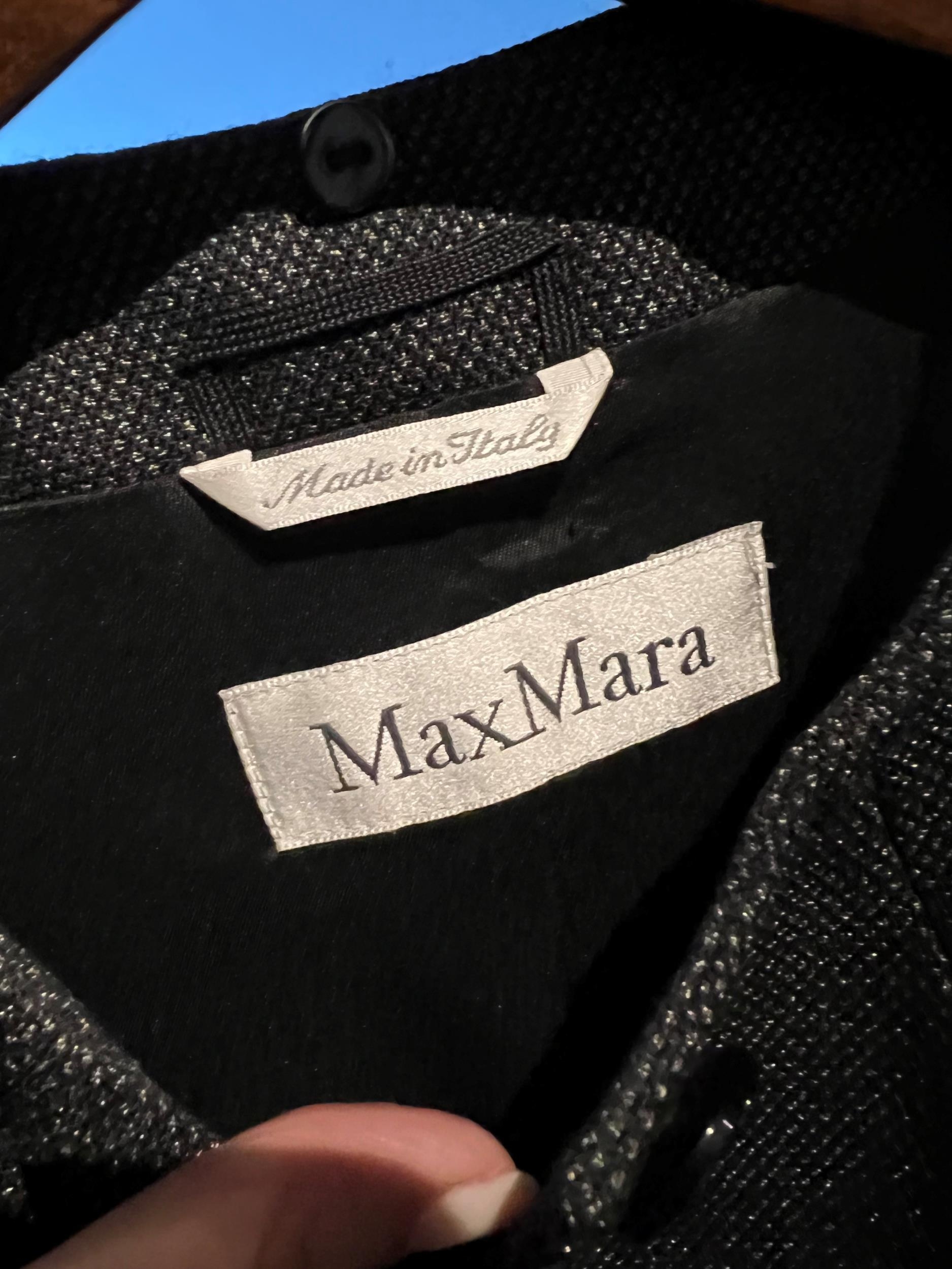 MAX MARA, A GREY JACKET. (size 12) - Image 5 of 5