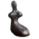 MANNER OF HENRY MOORE, A 20TH CENTURY BRONZED POTTERY SCULPTURE, NUDE FEMALE. (h 29cm x w 12cm x d